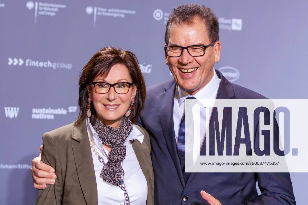 Dr Gerd Müller with wife Gertie Müller Hoorens at the German ...