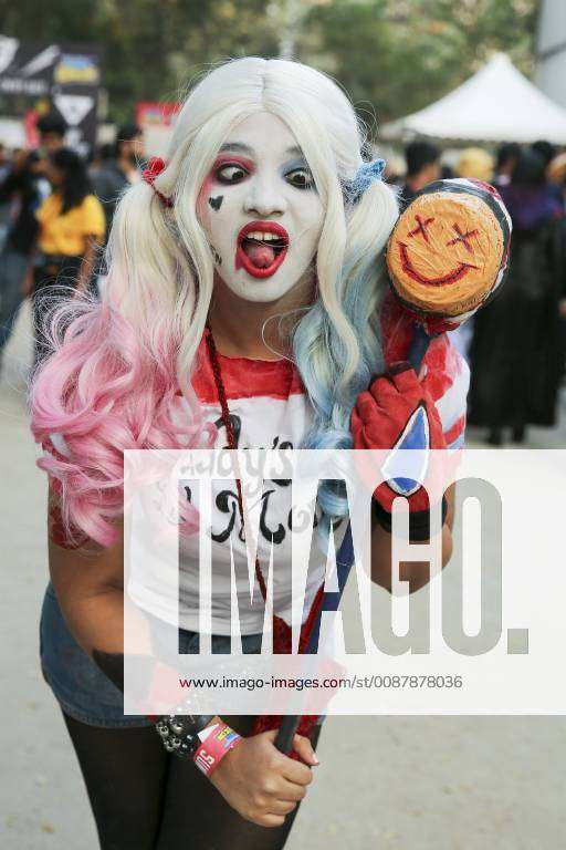 Gotham Girls, Joker And Harley Quinn, Otp, Dc Comics, - Harley Quinn Poses,  HD Png Download , Transparent Png Image | PNG.ToolXoX.com