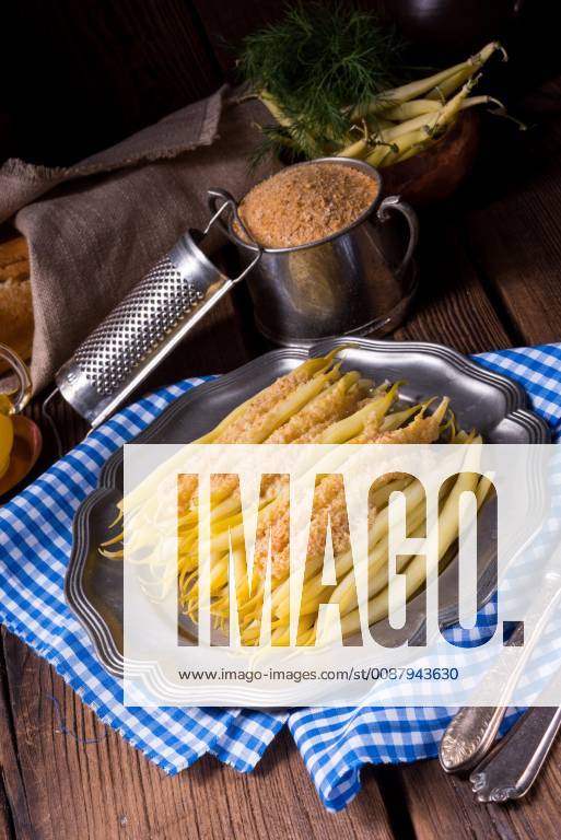 Yellow string bean with bread crumbs Y