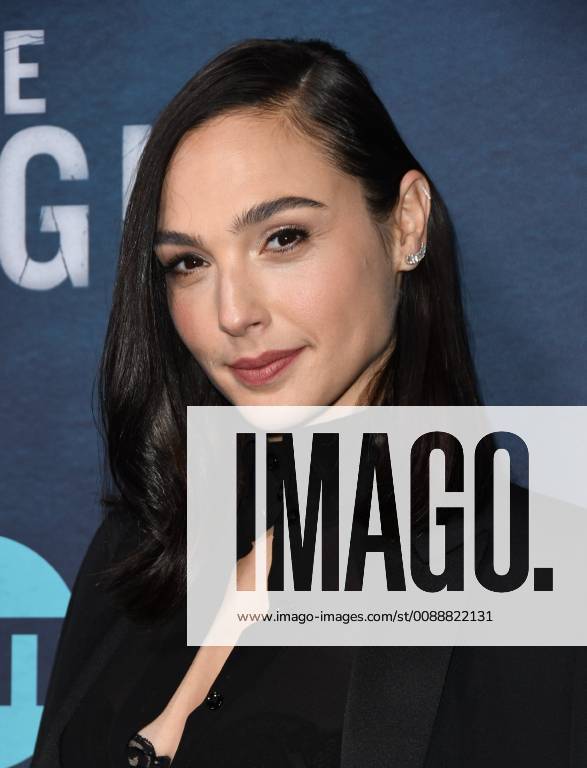 24 January 2019 - Los Angeles, California - Gal Gadot. TNT s I Am the ...