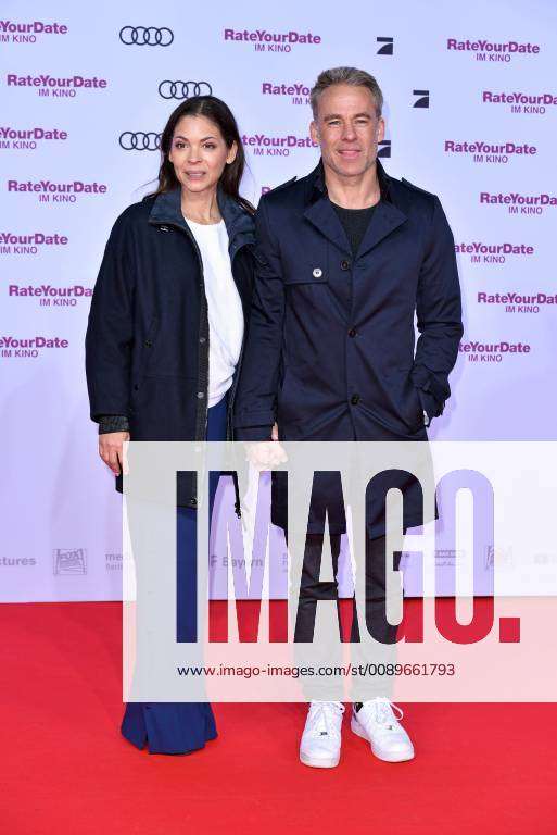 Marco Girnth Mit Ehefrau Katja Woywood Bei Der Berlin Premiere Von Rate Your Date Im Cinestar Im Son 