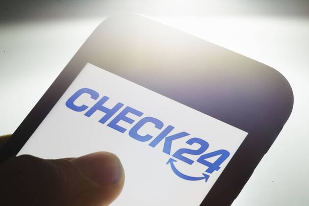 Symbol photo The logo of the comparison portal Check24 is displayed on ...