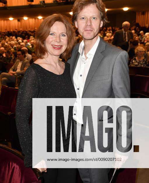 Marion Kracht mit Ehemann Berthold Manns bei der Premiere des Theaterstücks Monsieur Pierre geht on Marion Kracht mit Ehemann Berthold Manns bei der Premiere des Theaterstücks Monsieur Pierre geht on