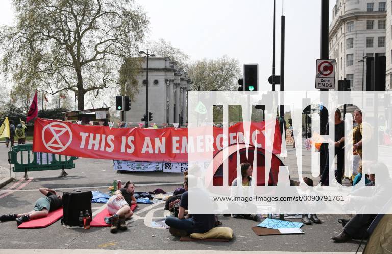 Extinction Rebellion protests Extinction Rebellion demonstrators camp ...