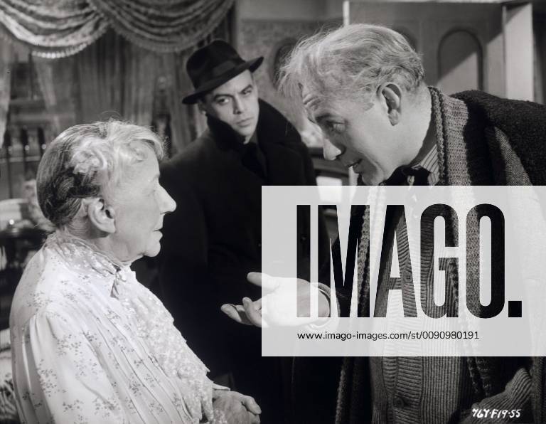 THE LADYKILLERS UK 1955 Alexander Mackendrick KATIE JOHNSON as Mrs