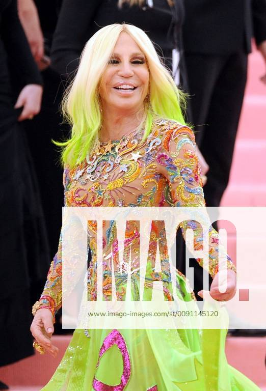 Met gala hotsell donatella versace