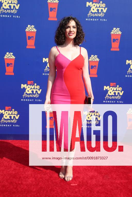 SANTA MONICA, CA - JUNE15: Kate Siegel, at the 2019 MTV Movie & TV