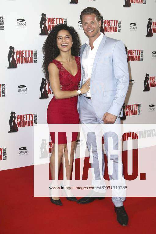 Patricia Meeden and Mark Seibert at Photocall to present the leading actors  of the musical Pretty