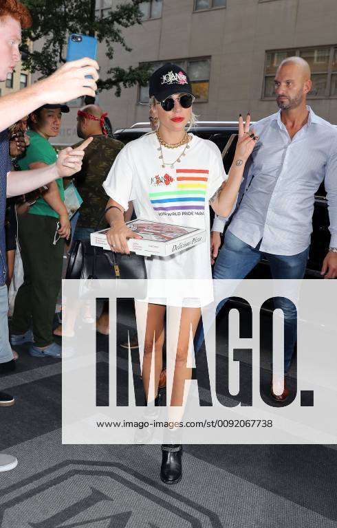 Lady Gaga's New GL20 Polaroid Glasses - Pretty Connected