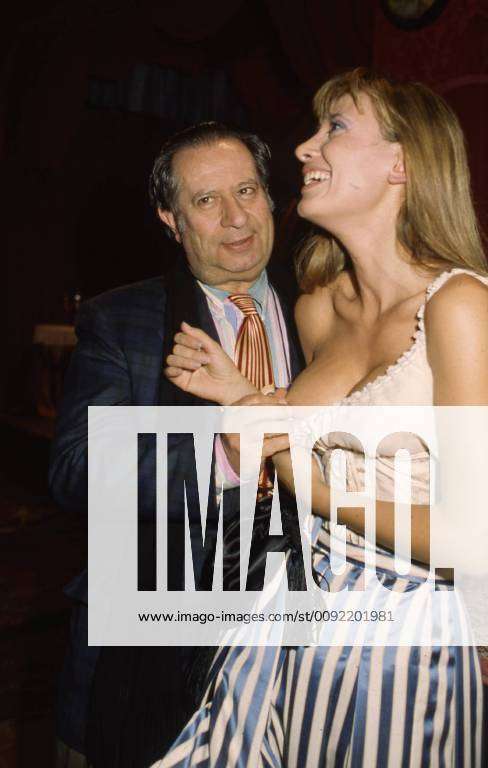 TINTO BRASS WITH OLGA BEAUMONT (UMBERTO PIZZO Fotogramma, MILAN -  1992-01-05) ps the photo can