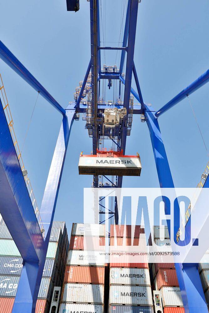 (190802) WALVIS BAY (NAMIBIA), Aug. 2, 2019 Containers are seen