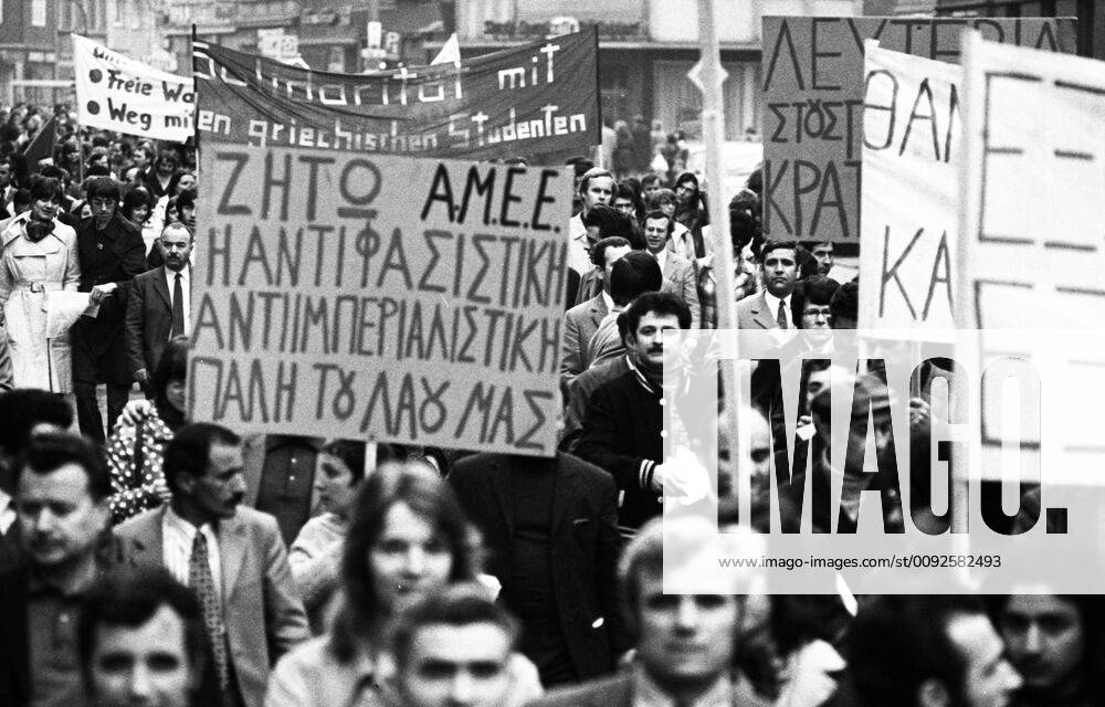 2000 gegen Militaerjunta in Griechenland 1973 DEU, Deutschland ...