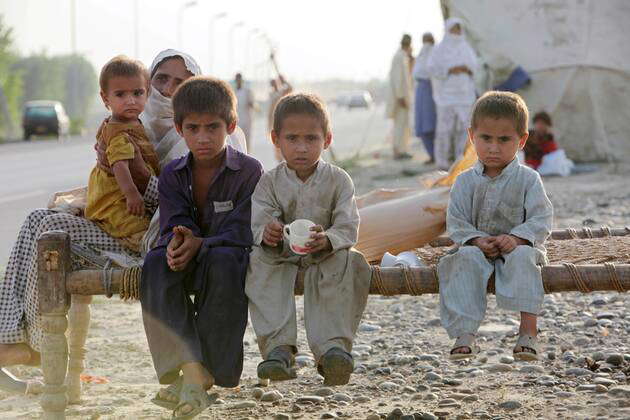 Nowshera, Pakistan Flood Natural Disaster, Tent City for Refugees 27 08 ...