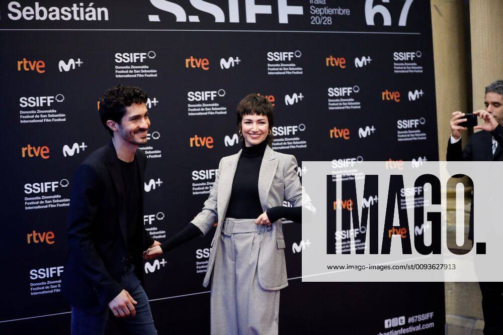 Argentinian actor Chino Darin (L) and his partner Spanish actress