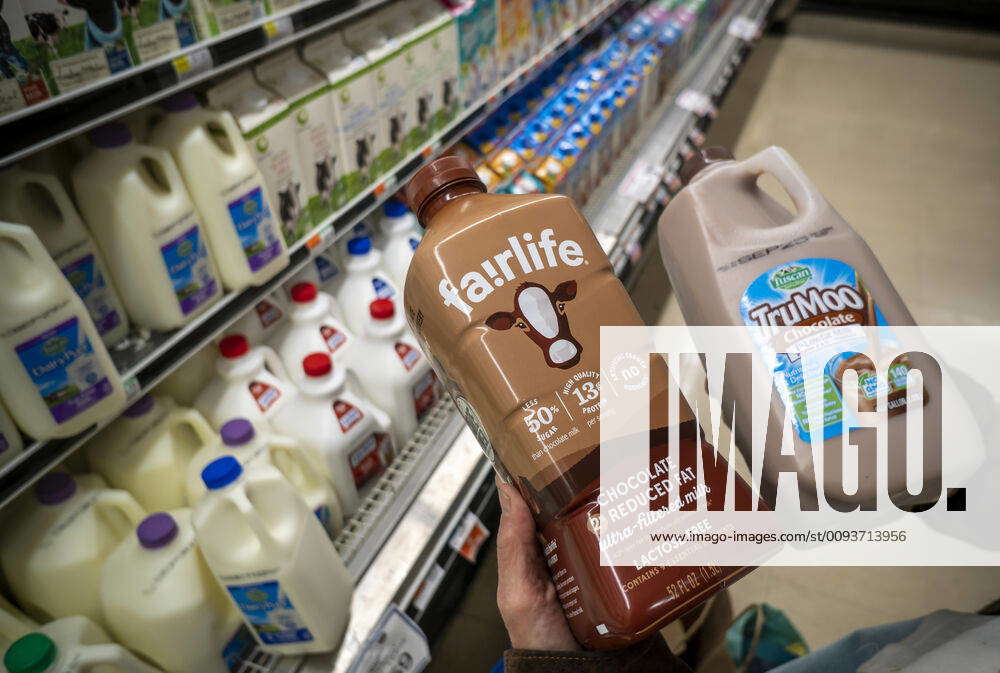 Chocolate milk controversy in New York A shopper chooses between