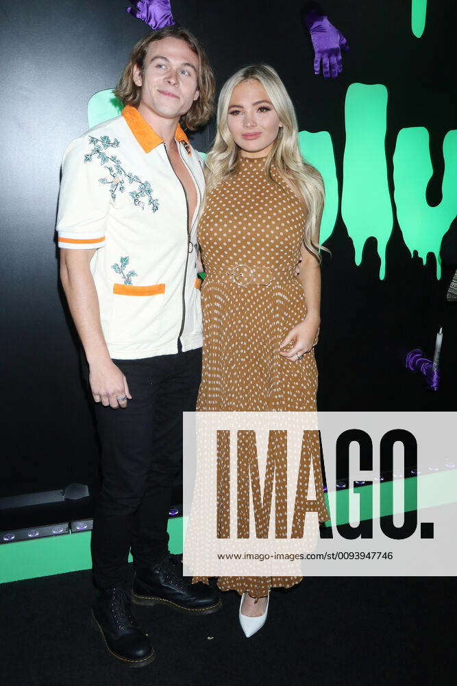 NEW YORK, NY OCTOBER 4 Natalie Alyn Lind at the Hulu kick off