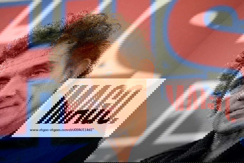 COLD CHISEL PRESS CONFERENCE, Ian Moss of Australian rock band Cold