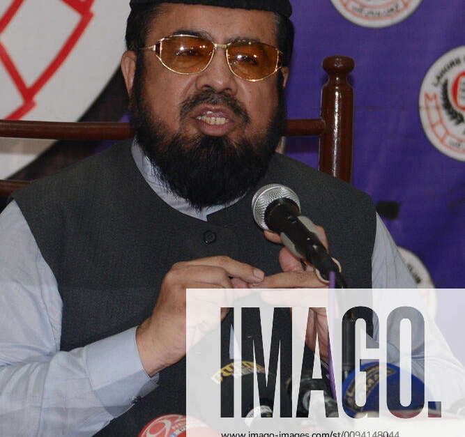 Famous religious scholar Mufti Abdul Qavai Pakistan famous religious scholar Mufti Abdul Qavai