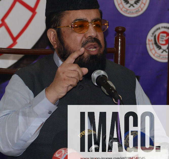 Famous religious scholar Mufti Abdul Qavai Pakistan famous religious scholar Mufti Abdul Qavai