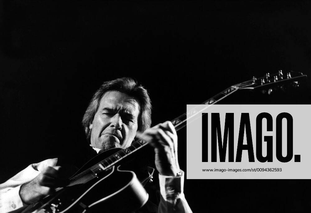 John Mclaughlin Guitarist 15 November