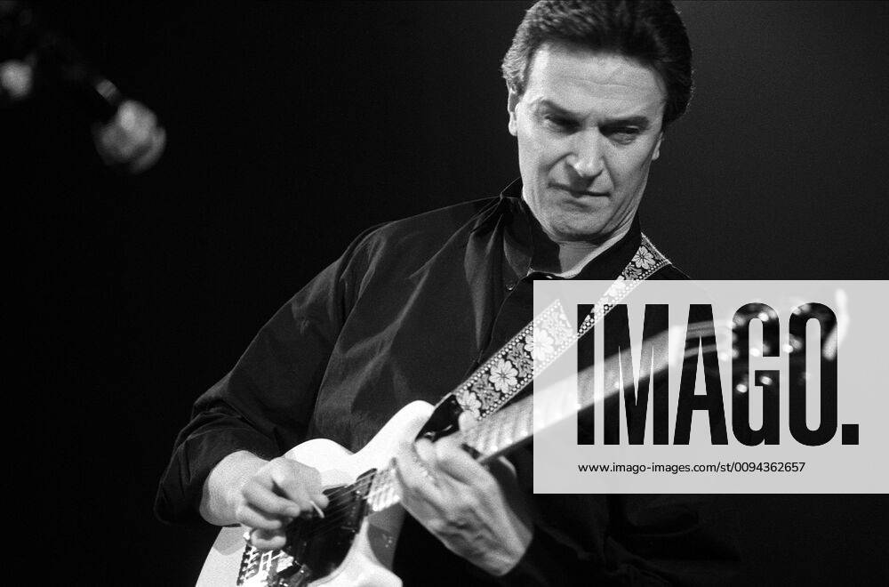 John Mclaughlin Guitarist 01 February