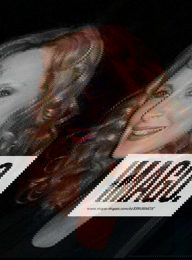 Gates Mcfadden Actress,Star Trek Gates Mcfadden 07 February 1995 Gates