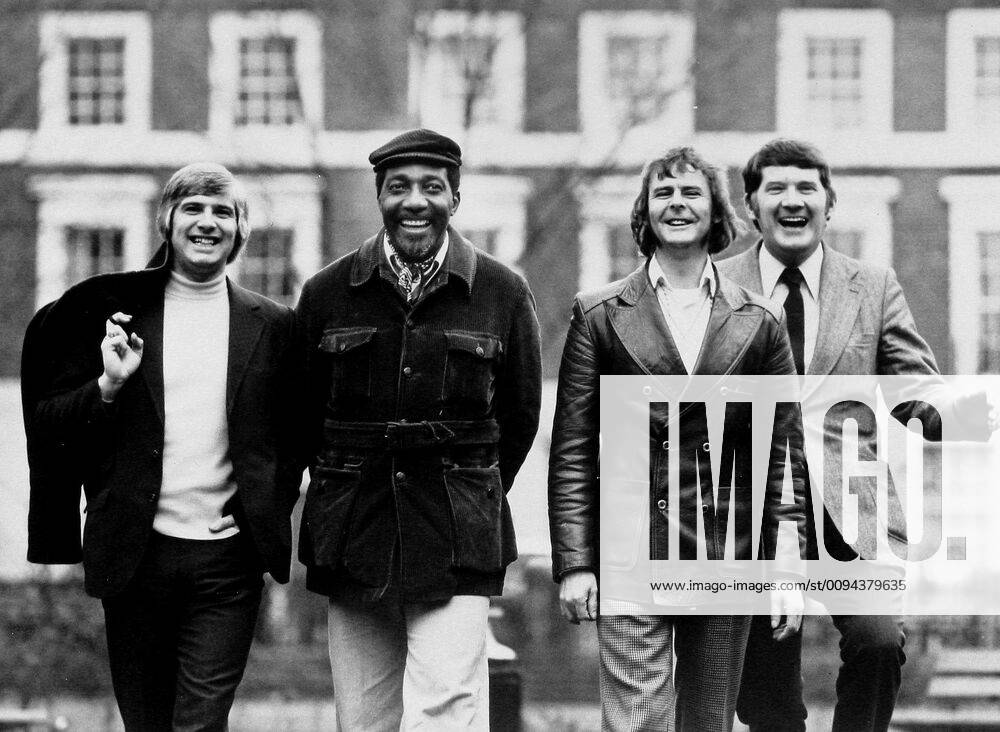 Mick Groves, Hugh Jones, Cliff Hall, Tony Davis The Spinners, Folk Band