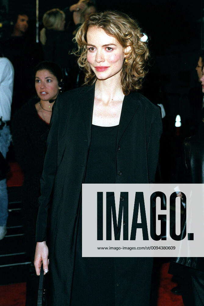 Shaw Burrows Saffron Burrows Actress Saffron Burrows 15 November 1999 Saffron ...