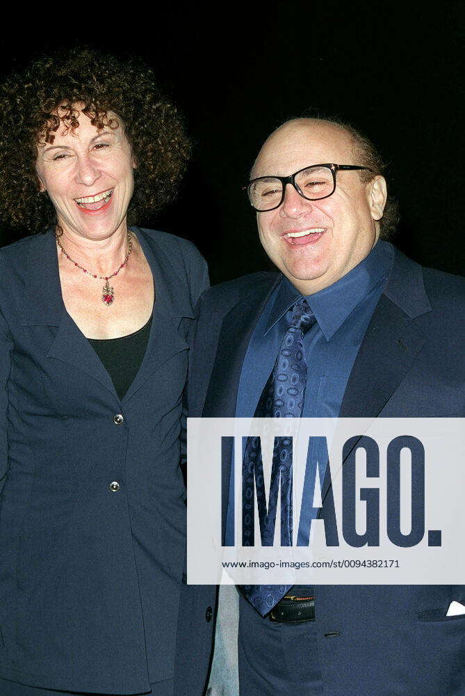 Rhea Perlman & Danny Devito Actress & Actor Women In Film - Martini ...