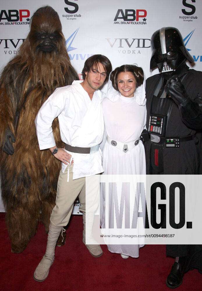 Chewbacca & Seth Gamble As Luke & Allie Haze As Princess Leia & Darth Vader  Porn