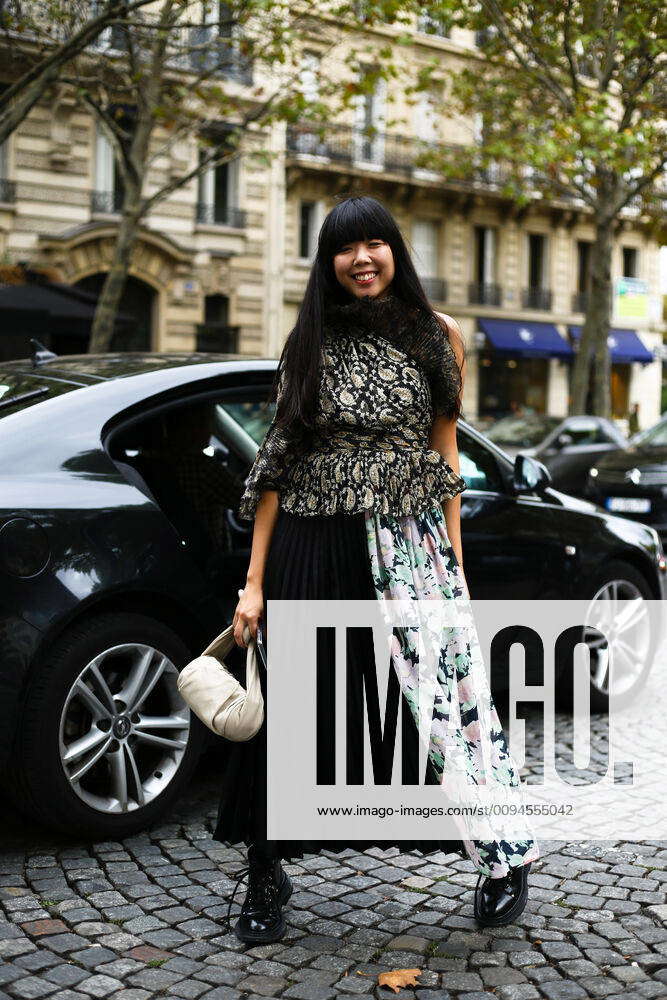 Susie Lau arriving at the Altuzarra show during Paris Fashion Week