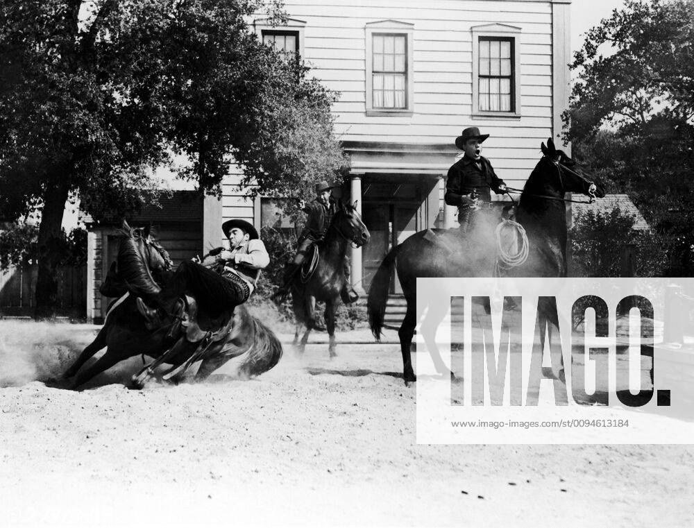 Gunfight Scene Film Fury At Gunsight Pass (1956) Director Fred F. Sears 15 February