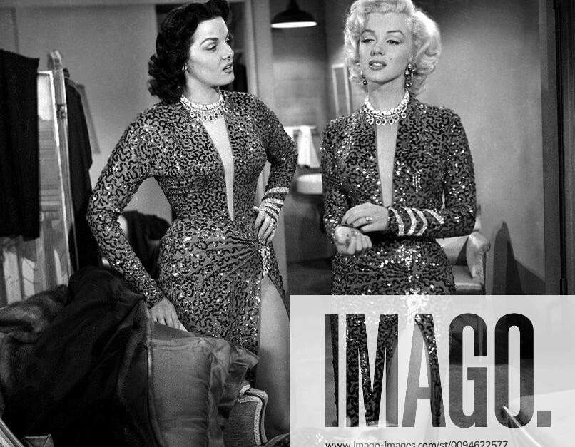 Jane Russell And Marilyn Monroe Characters Dorothy Shaw And Lorelei Lee Film Gentlemen Prefer Blondes 8839