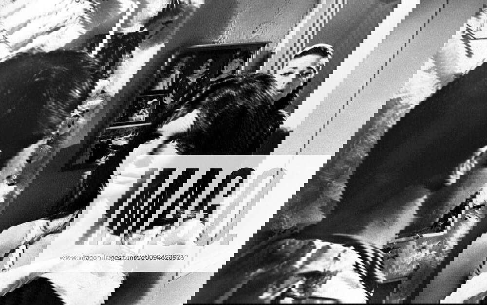 Dustin Hoffman, Katharine Ross & Anne Bancroft Characters Ben Braddock