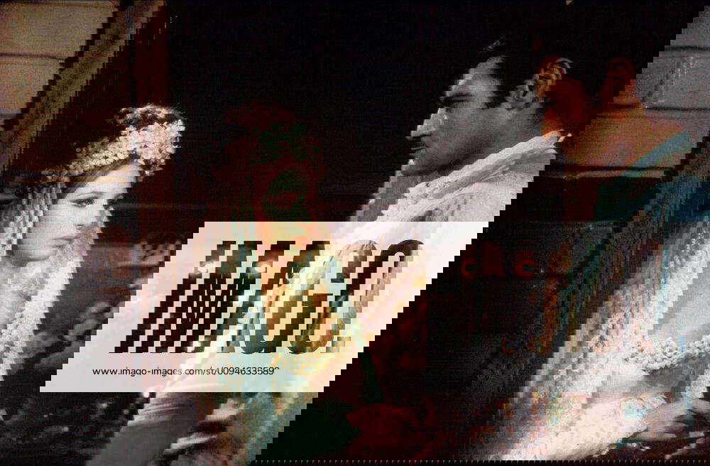 Barbra Streisand & Omar Sharif Characters Fanny Brice & Nick Arnstein