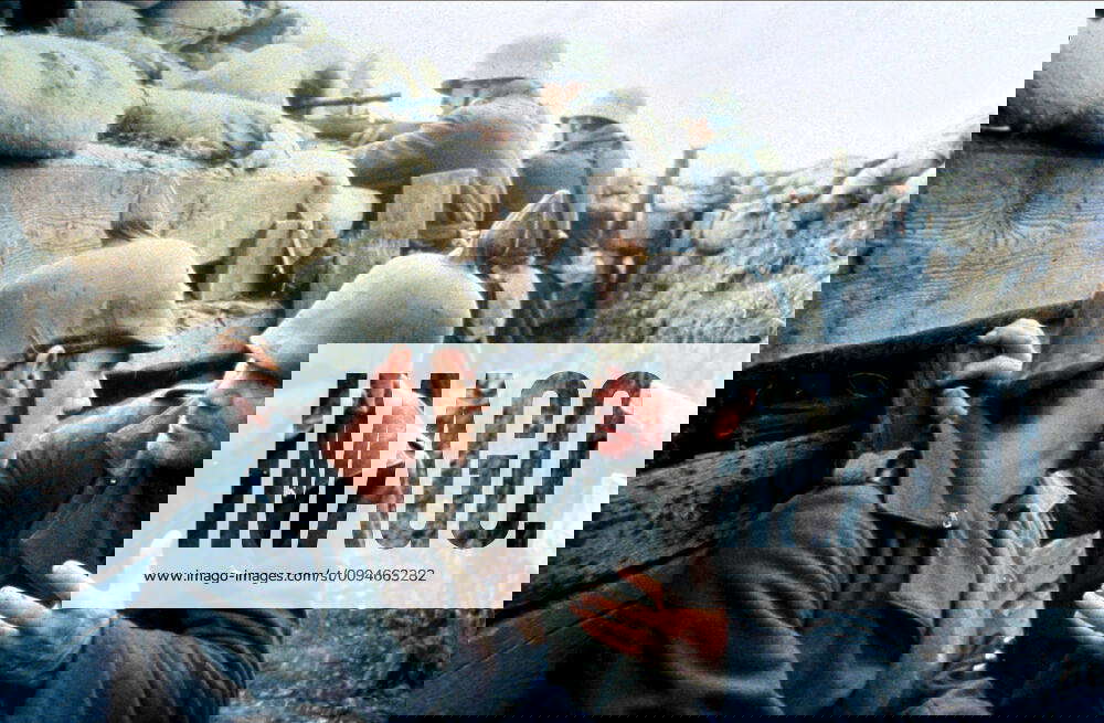 Richard Thomas & Ernest Characters Paul Baumer, Stanislaus