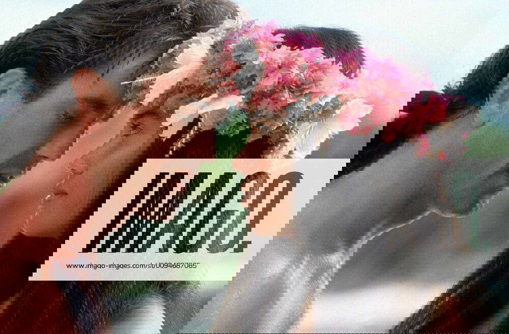 Mel Gibson & Tevaite Characters Fletcher Christian Master s