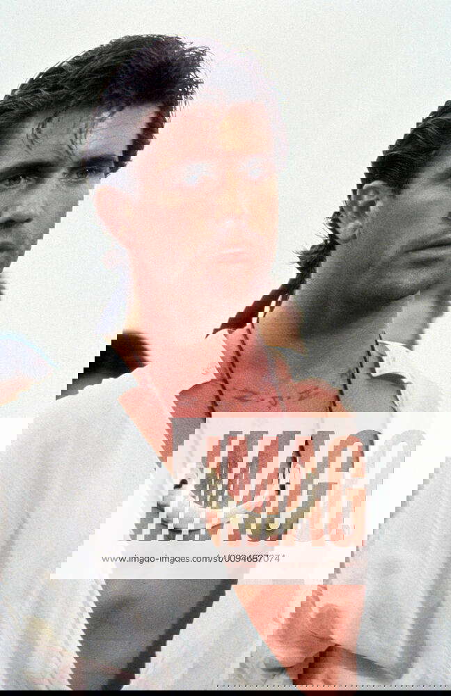 Mel Gibson Characters Fletcher Christian Master s Mate Film The