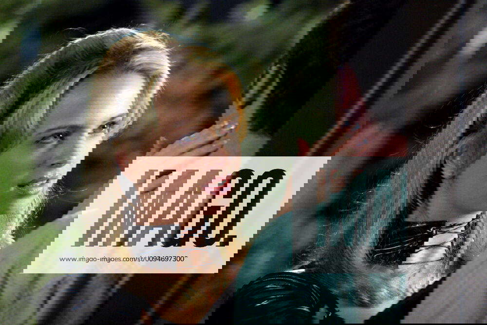 Lindsay Maxwell Characters Jasmine Film Decoys 2 Alien Seduction