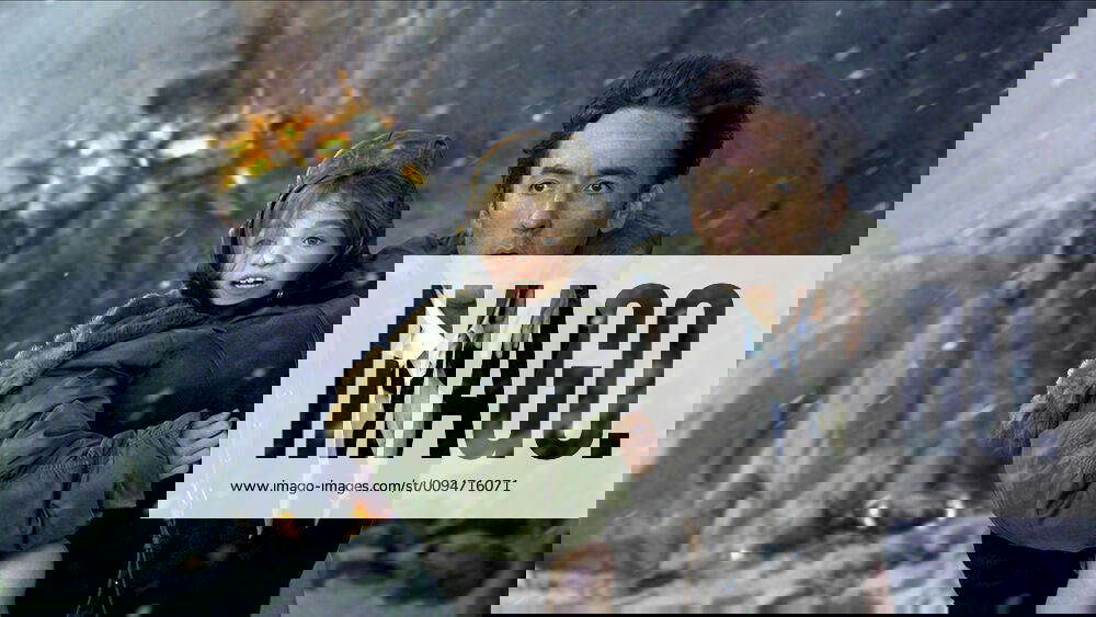 Lily & John Cusack Characters Lilly & Jackson Curtis Film 2012