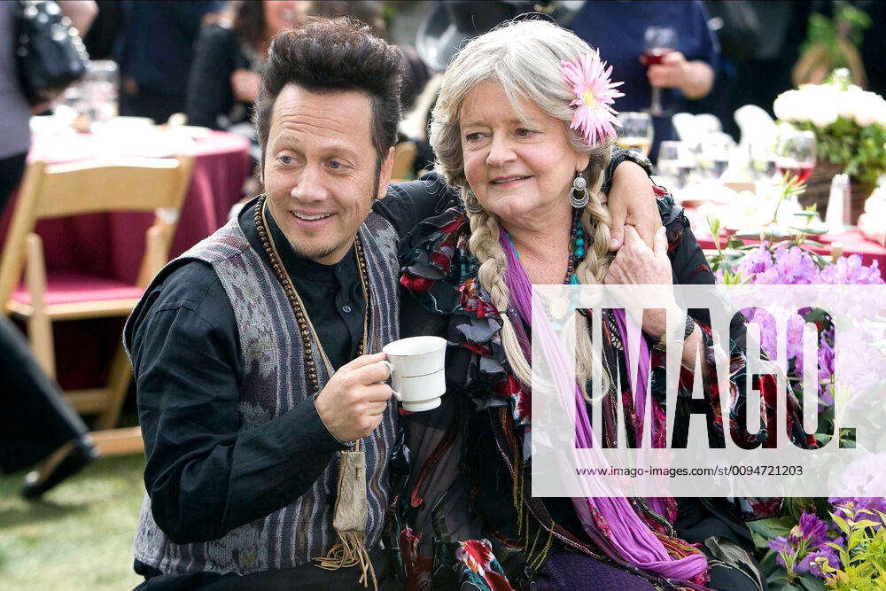 Rob Schneider & Joyce Van Patten Characters: Rob Hilliard, Gloria Film ...