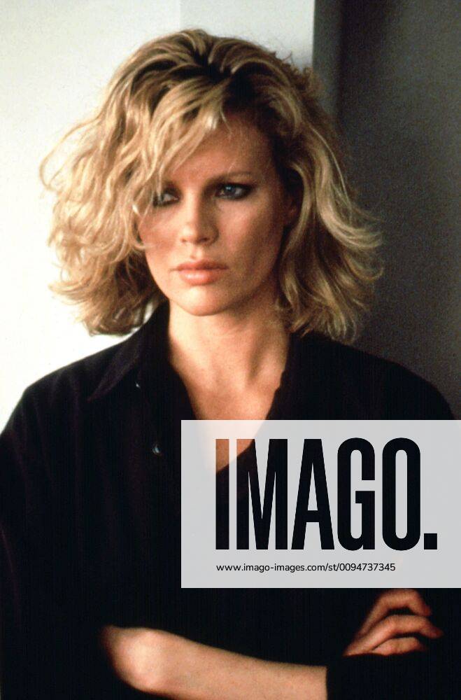 Kim Basinger Characters Elizabeth Film Nine 1 2 Weeks 9 1 2 Weeks Nine And A Half Weeks Usa