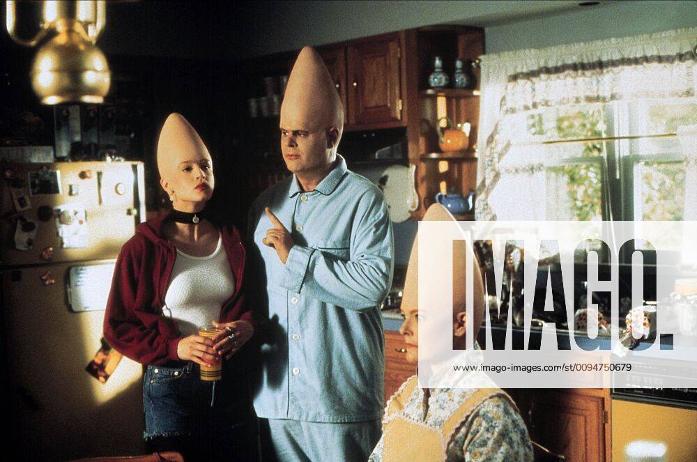 Michelle Burke, Dan Aykroyd & Jane Curtin Characters: Connie Conehead ...