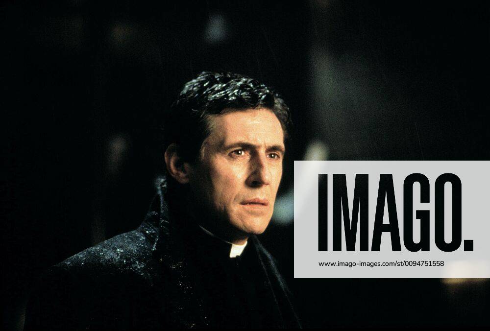 Gabriel Byrne Characters Father Andrew Kiernan Film Stigmata 1999 Director Rupert Wainwright