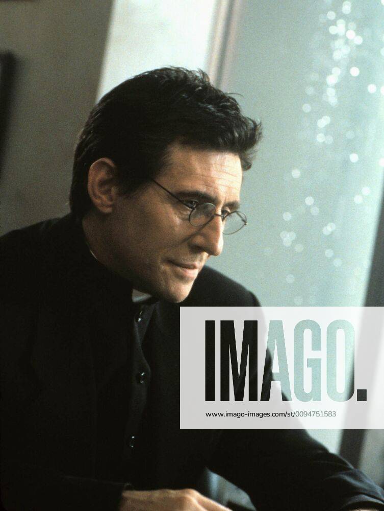 Gabriel Byrne Characters Father Andrew Kiernan Film Stigmata 1999