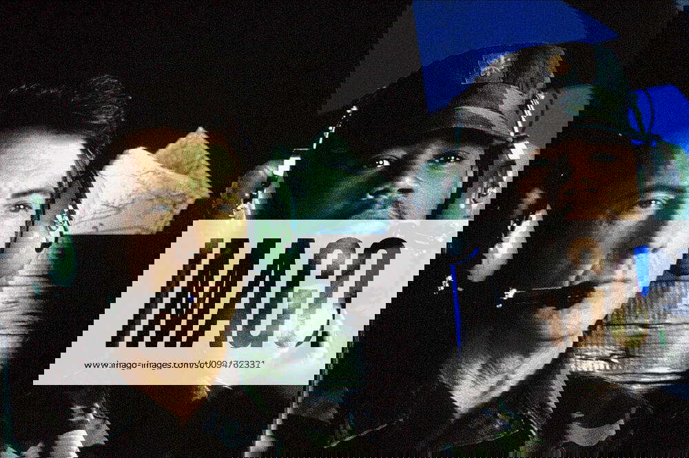 Dustin Hoffman & Cuba Gooding Jr. Characters Col. Sam Daniels & Film