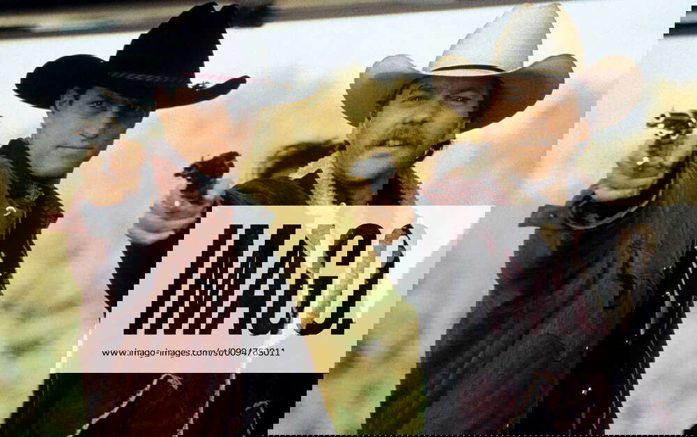 Woody Harrelson, Kiefer Sutherland Characters Pepper Lewis,Sonny