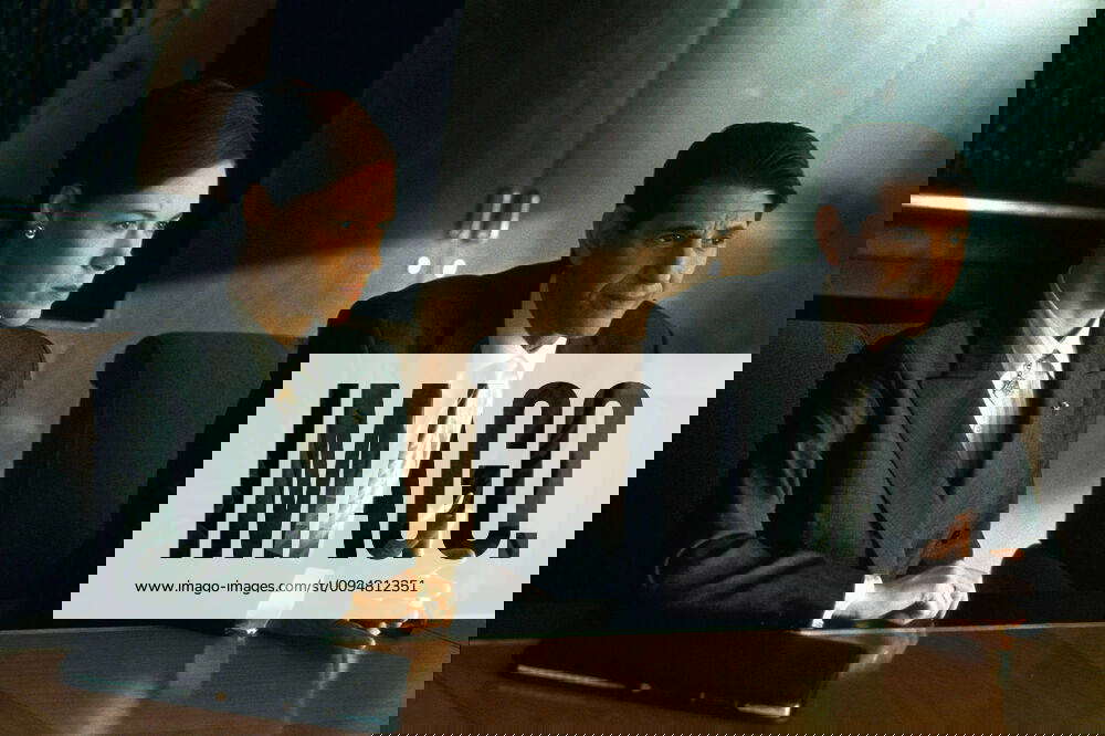 Cherry Jones & Peter Coyote Characters Pamela Duncan & Kurt Potter