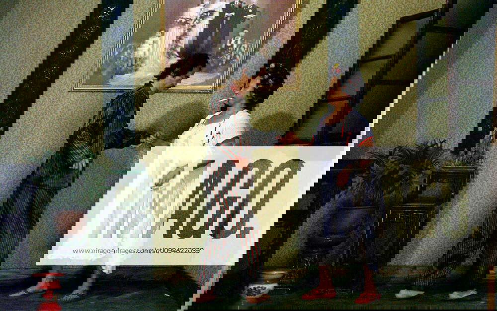 Wah Yuen & Yuen Qiu Characters Landlord & Film Kung Fu Hustle (2004