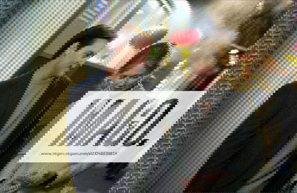 Tobey Maguire & Kirsten Dunst Characters SpiderMan & Mary Jane Watson